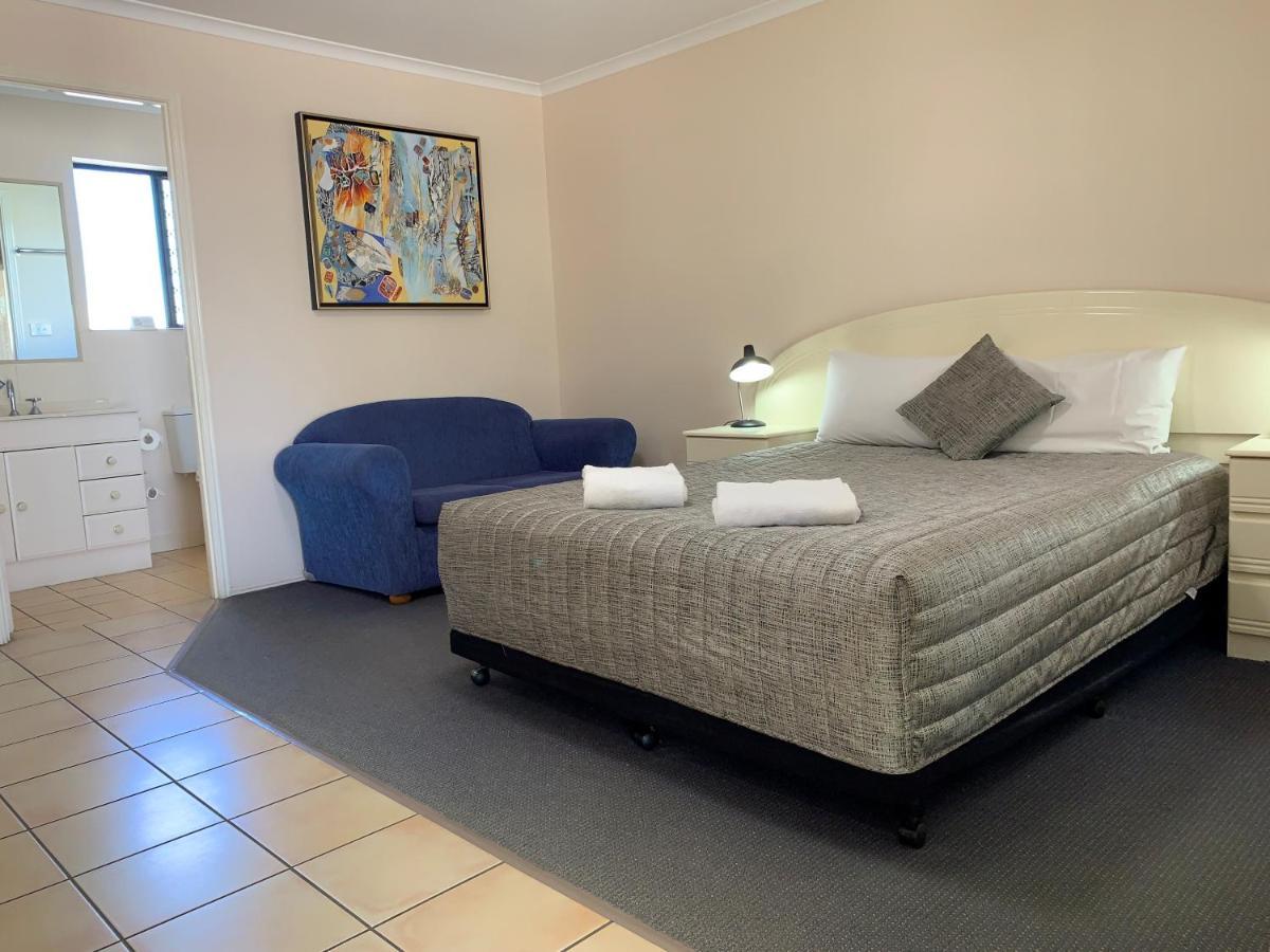 Biloela Palms Motor Inn Esterno foto