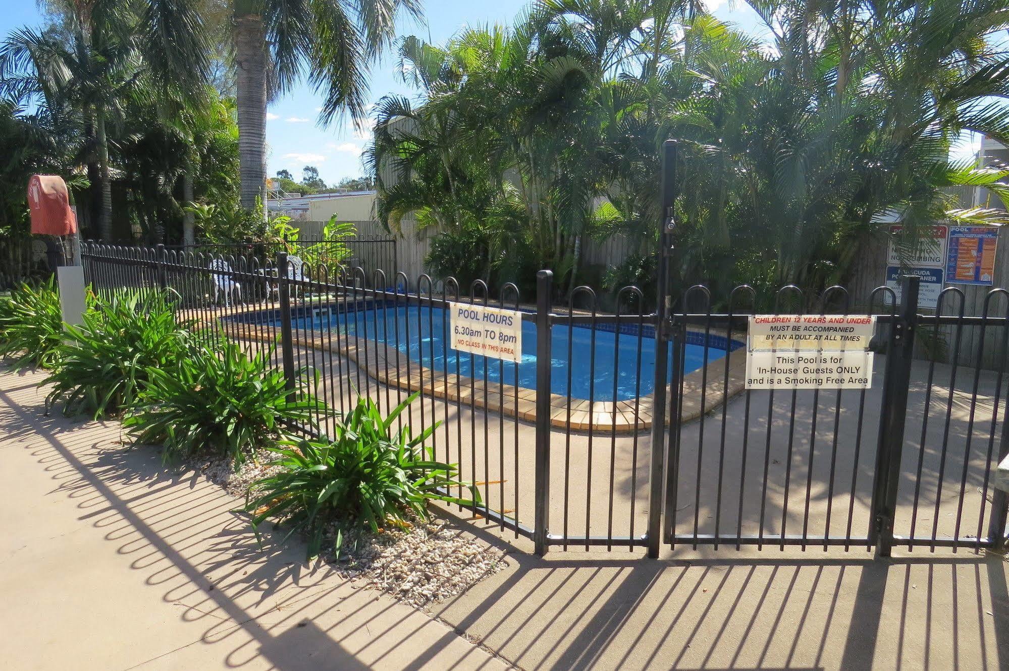 Biloela Palms Motor Inn Esterno foto